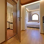 Jäger Aparthotel 4*