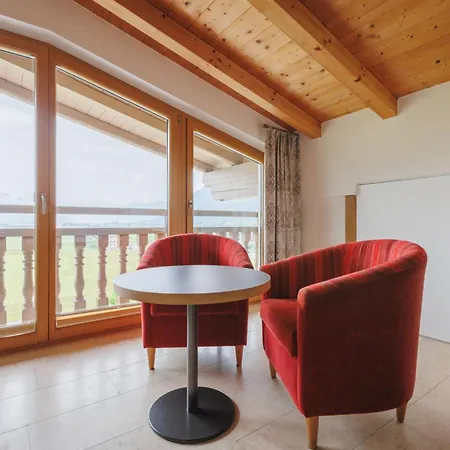 Hin&weg Hotel apartamentowy 3*