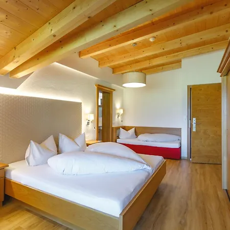 Hin&weg Hotel apartamentowy 3*
