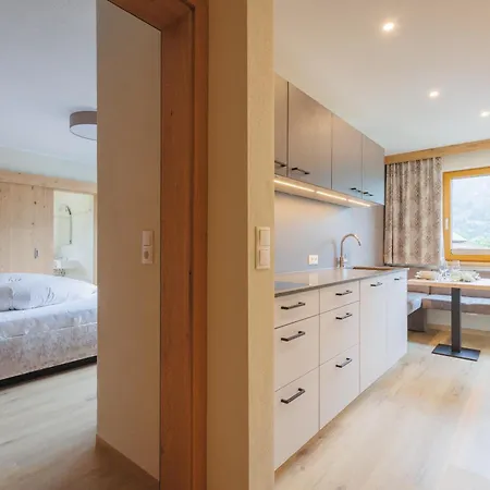 Hotel apartamentowy Hin&weg Ried im Zillertal