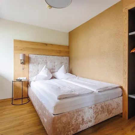 Hotel apartamentowy Hin&weg 3*