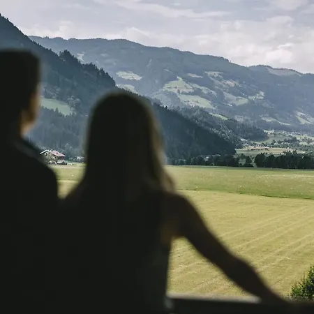 Aparthotel Jäger Ried im Zillertal