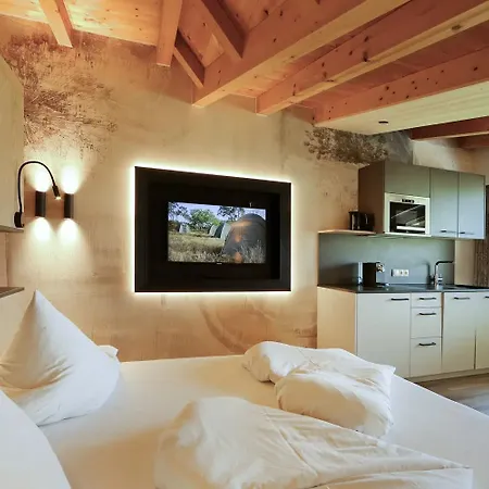 Hin&weg 4*