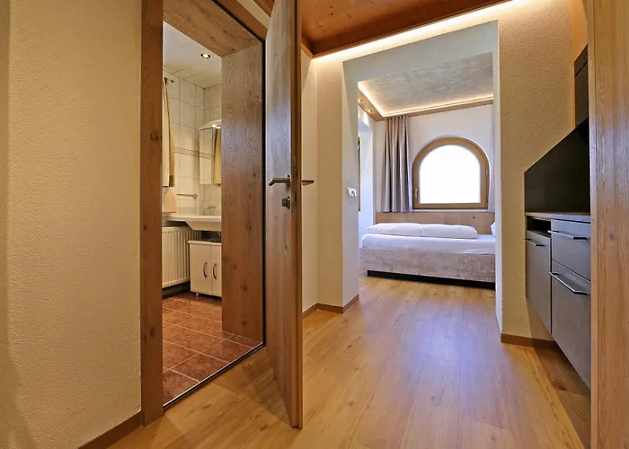 Jäger Aparthotel 4*